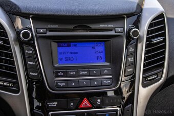 Hyundai i30 CW 1.6i CRDi VGT Family - 15