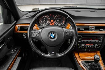 BMW Rad 3 Touring 325i E91 xDrive LCI, 160kW, M6 - 15