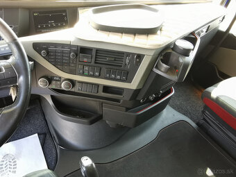 Prodám tahač návěsů VOLVO FH 13 500 EURO 6 dvouokruhová h. - 15