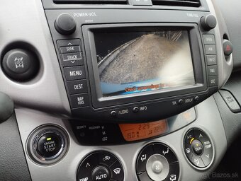 TOYOTA RAV4 - 15