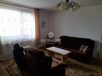 Štýlový rodinný dom s rozľahlým pozemkom v Trebišove - 15