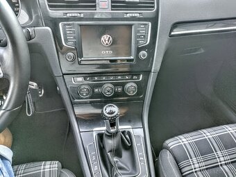 VW Golf 7 GTD 135KW Bi -Xenon r.v 12/2016 manuál - 15