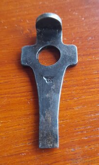 Pištoľ MAUSER P08 LUGER z roku 1915 - 15