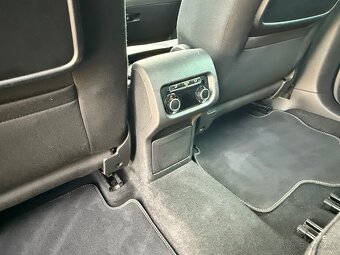 Volkswagen Sharan 2.0 TDI 4MOTION - 15