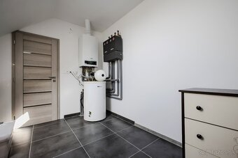 Rodinný dom s dvojgarážou v Špačinciach - 15