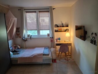 Predám bungalov 130 m2, pozemok 504 m2, obec Hviezdoslavov - 15