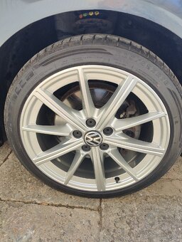 VW Passat Variant 2.0 TDI CR Highline - 15