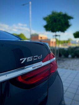 BMW 750d xDrive | 129tis km | TOP výbava | 400 koní - 15
