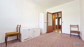 REZERVOVANE Na predaj trojizbový byt 72 m2 - sídl. Zapotôčky - 15