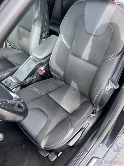Volvo v40 d3 nafta automat - 15