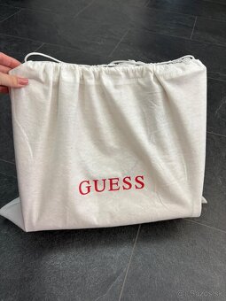 Kabelka Guess bežová - 15