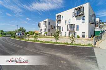 3 IZBOVÝ BYT – TRNKOV, 67 M², PARK. STÁTIE - 15