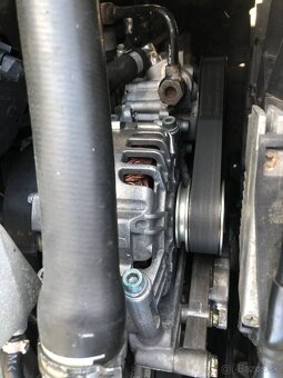 Audi A4 8E - 15