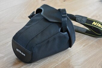 Nikon d3200 s VR AF 18-55 + brasna - nafotene 17 tisic.sn. - 15