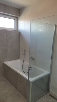 Ponúkame na prenájom 4 izbový byt v rodinnom dvojdome - 15