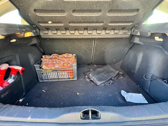 Citroën C4 prvý majitel 80600km - 15