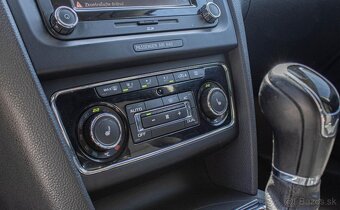 Škoda Superb Combi 2.0 TDI 2011 - 15
