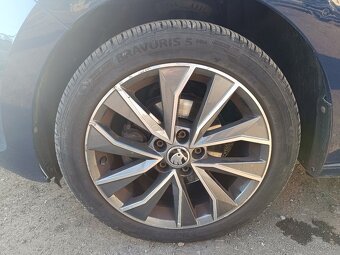 Škoda Rapid Spaceback 1,4 TDi 66 kW Drive r.v. 12/2017 - 15