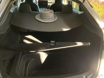 Tesla Model Y 03/2023 DualMotor + ťažné  (Tesla Y Berlin) - 15