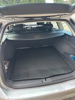 VW Passat Variant 2.0TDI 110kw DSG rok 2021 - 15