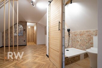 Komfortné bývanie v D. Lužnej – zrekonštruovaný RD s veľkým - 15