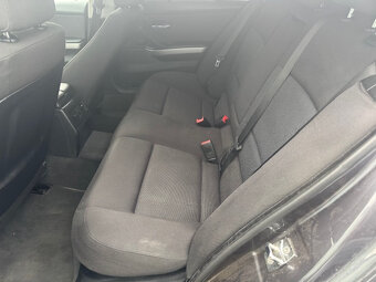 BMW Rad 3 Touring 320d AKONTACIA OD 0% - 15