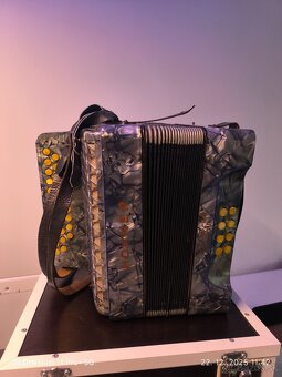 Predám heligonky Zn. Hohner,ladenie CF - 15