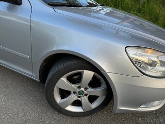Škoda Octavia 1.6TDI 77kw Elegance 219 000km - 15