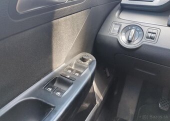 Volkswagen Passat 2,0 TDI TAŽNÉ nafta manuál 81 kw - 15