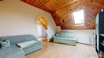 NA PREDAJ TEHLOVÝ RODINNÝ DOM V OBCI CÍFER - 15