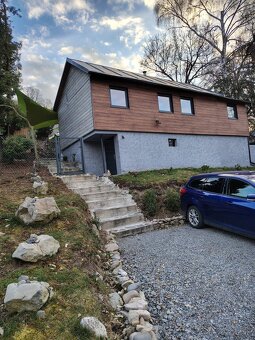 Na predaj pekný zrekonštuovaný dom/chata na priehrade - 15