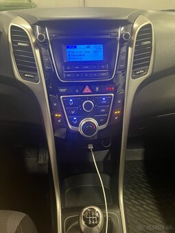 Hyundai i30 1.6crdi 2013 diesel - 15