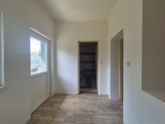 Predaj 4 izbový dom Kolárovo, Poľná 19 - 15