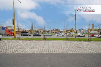 ATRAKTÍVNY OBCHODNÝ PRIESTOR - SOLIVARSKÁ, 64 M2, 2 PARK. ST - 15