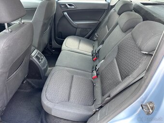 Škoda Yeti 2.0 TDI 4x4 PANO XENON - 15