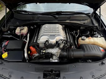 Dodge charger 6.2 SRT Hellcat - 15