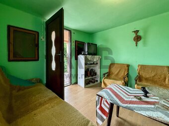 ŠTÝLOVÁ VÍNNA PIVNICA V OBĽÚBENEJ ČASTI - 15