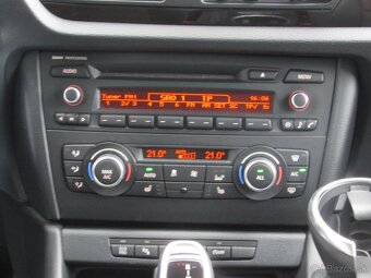 BMW X1 sDrive 18d A/T - 15