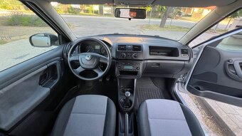 SKODA FABIA COMBI 2010 1.2 BENZIN 118000KM KUPENE NA SK - 15