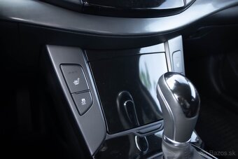 Hyundai i40 CW 1.7 CRDi A/T Premium / AJ NA SPLÁTKY / - 15