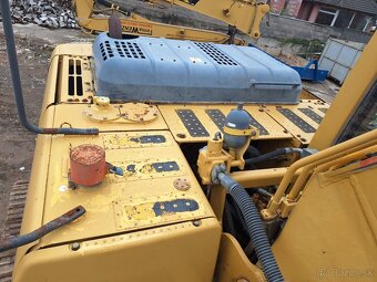 KOMATSU PC 240 LC-8 - 15