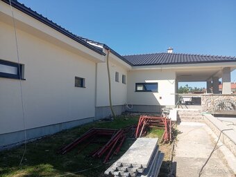 🛠️ REKONŠTRUKCIE A STAVEBNÉ PRÁCE NA KĽÚČ 🏠 - 15