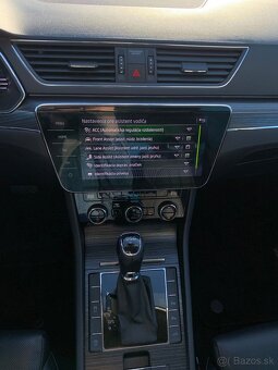 Škoda superb combi PREMIUM/Virtual/147kw/pano/webasto/ťažné - 15