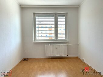 Na predaj / 3 - izbový byt / Bauerova ulica / Košice - Sídli - 15