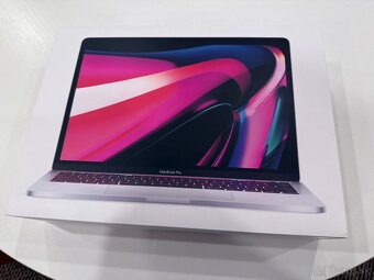  MacBook Pro 13" M2 chip 24GB/2TB Strieborný SK - 15