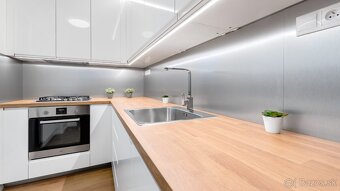 Na predaj | 2 izbový byt 62,45 m² s loggiou - Studenohorská - 15