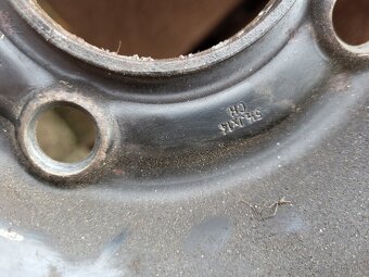 Predam 14" plechové disky 8x pneu boli na Peugeot 306 - 15