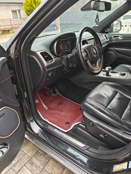 Jeep Grand Cherokee - 15
