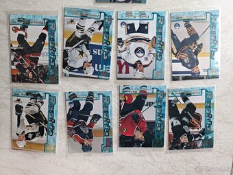 Hokejové kartičky - 15