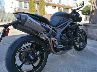 TRIUMPH 1050 Speed Triple RS 4/2021 - 15